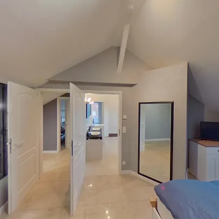 Alte Baeckerei Haupthaus Am Flughafen - Messe Apartment Dusseldorf