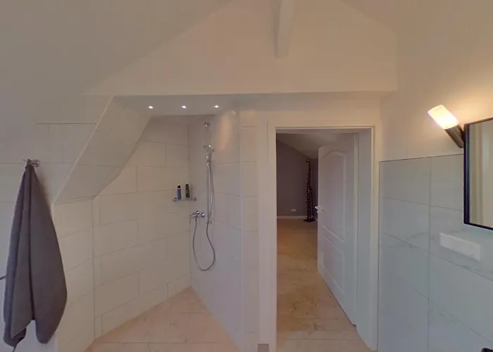 Apartamento Alte Baeckerei Haupthaus Am Flughafen - Messe